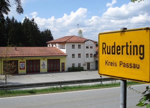 2009-04-20Feurwehrhaus-Ruderting.jpg